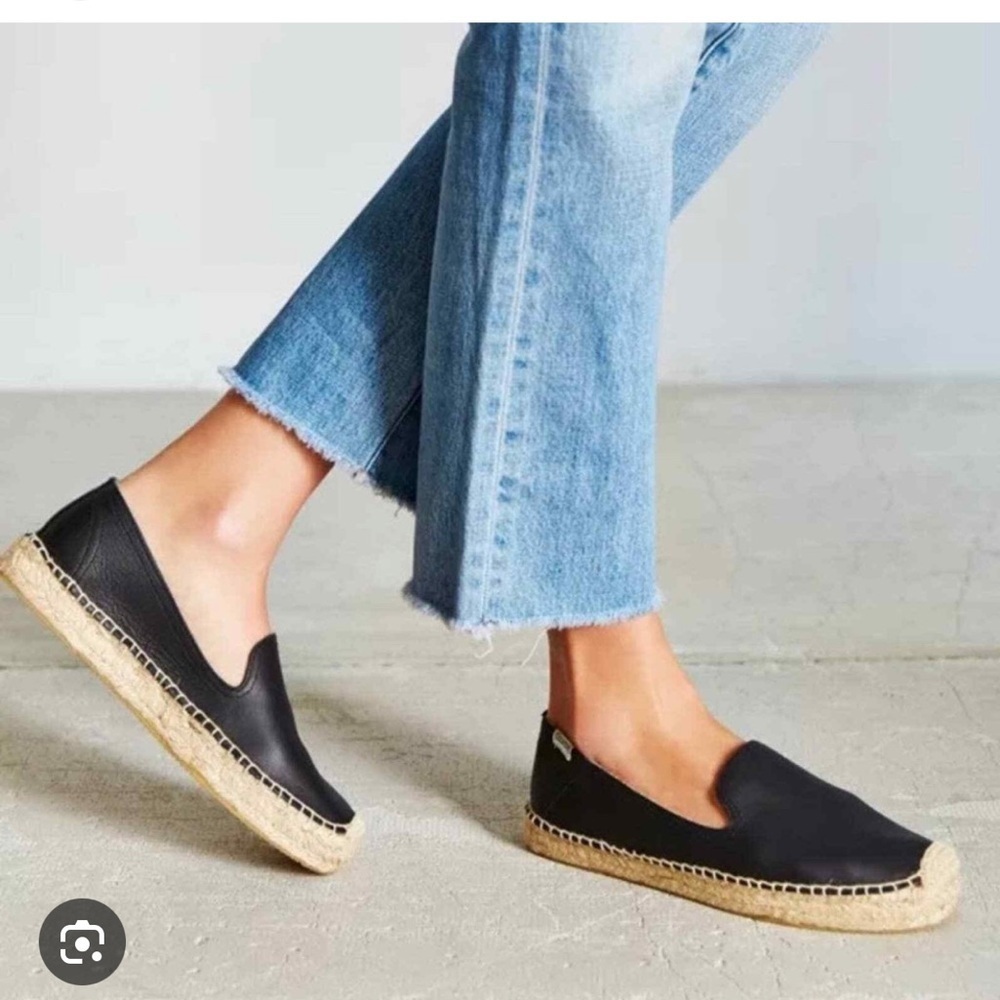 Soludos Classic Black Leather Espadrilles. Size 10